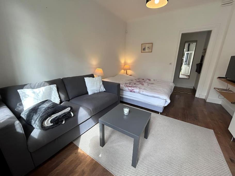 Apartment Superbe Dans Avec Entree Independante
